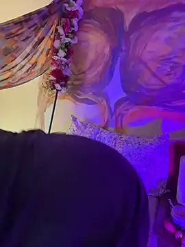 iamiyami1111 online show from May 17, 3:48 am