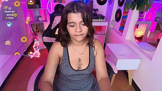 sweety smile  online show from May 24, 1:27 pm