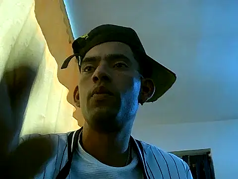 Negritohot3682 online show from June 26, 9:30 pm