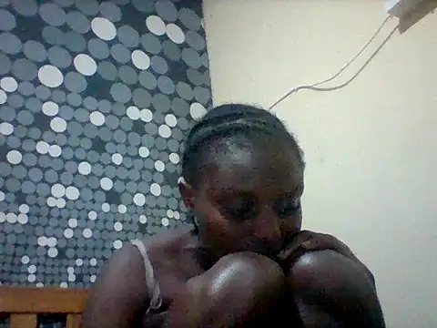 liligal online show from June 30, 7:48 pm
