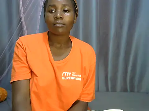 Snapshot of pyvi_5 chatting on June 24, 1:43 pm pyvi 5 online show from June 24, 1:43 pm