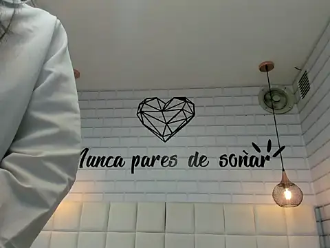 Aura sander4u online show from July 10, 6:32 pm