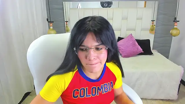 Snapshot of Lia__Kalifa chatting on July 7, 11:09 pm Lia Kalifa online show from July 7, 11:09 pm