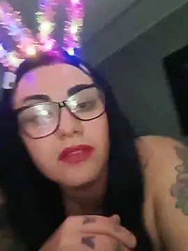 BaddieOMalessere online show from June 12, 8:30 pm