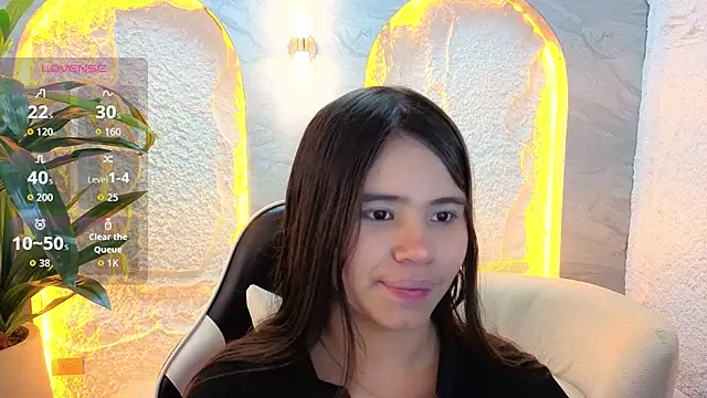 Snapshot of roxan1_tp chatting on July 4, 12:44 pm roxan1 tp online show from July 4, 12:44 pm