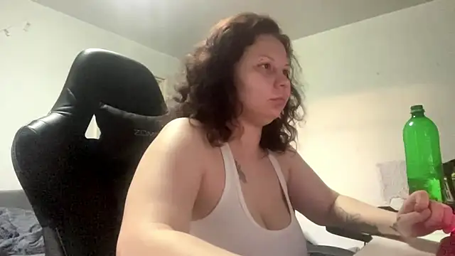 Snapshot of Redhair_girl chatting on June 24, 4:06 pm Redhair girl online show from June 24, 4:06 pm