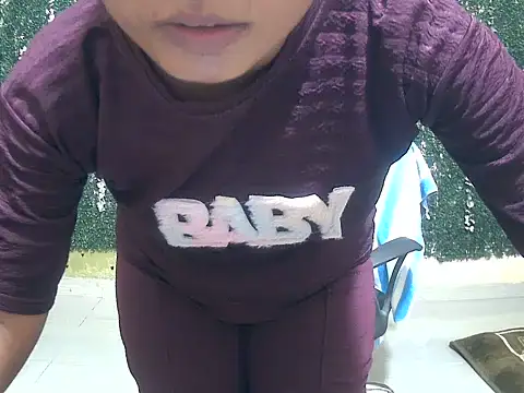 shallykaur online show from June 21, 3:53 am