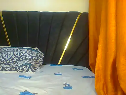 petite cuteass online show from July 7, 6:56 pm