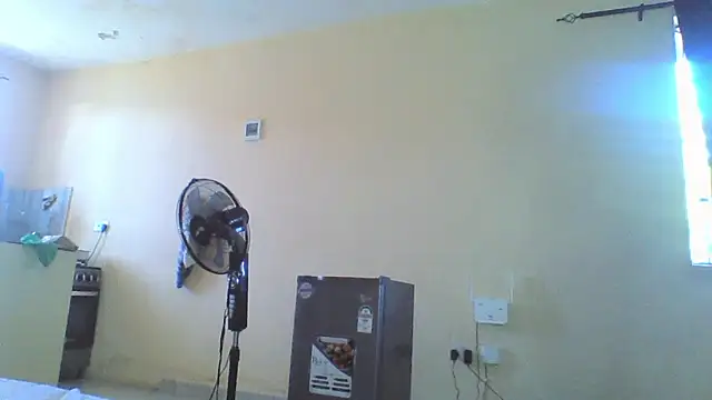 sexybaddie1 online show from May 22, 12:33 pm