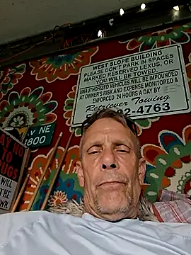 truckdawg2023 online show from June 18, 4:35 am