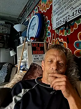 truckdawg2023 online show from July 15, 4:45 pm