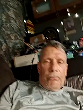 truckdawg2023 online show from August 4, 6:43 pm
