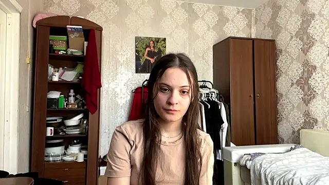 MarlynSiefkes online show from May 23, 12:42 pm