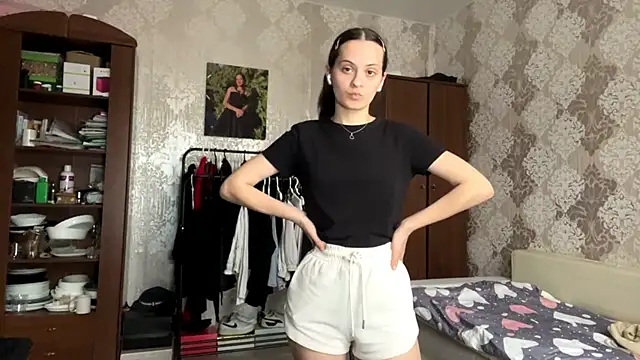 MarlynSiefkes online show from June 3, 2:33 pm