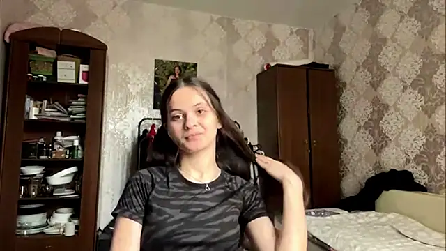 MarlynSiefkes online show from June 6, 1:05 pm