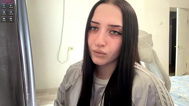 KiraJaydes online show from May 22, 12:55 pm