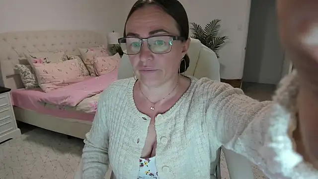 Vika73 online show from June 18, 10:30 am