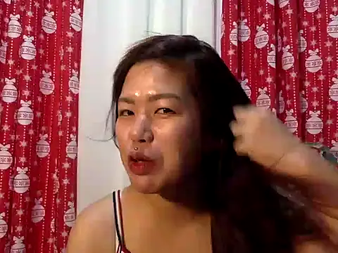 ChinitaXoxo online show from May 31, 2:24 pm
