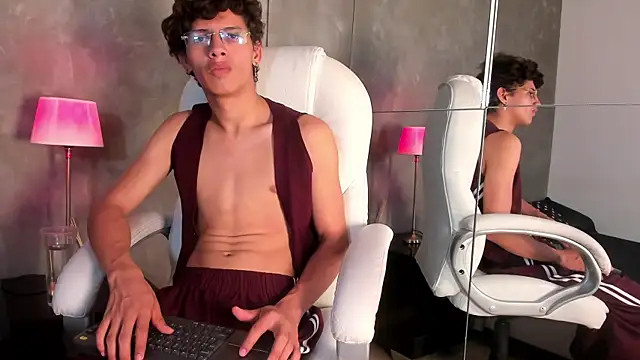 Ethan todd online show from May 25, 3:23 am