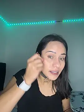 MadisonYoung000 online show from May 22, 10:26 pm