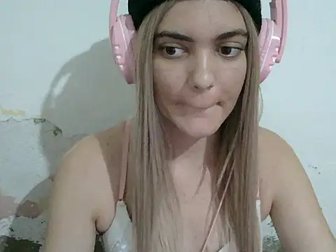 Angel Ristoww online show from May 20, 1:34 am