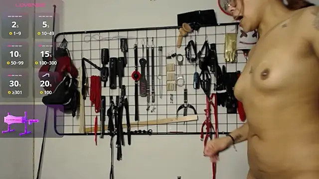 Dark Evan bdsm online show from May 23, 12:38 am