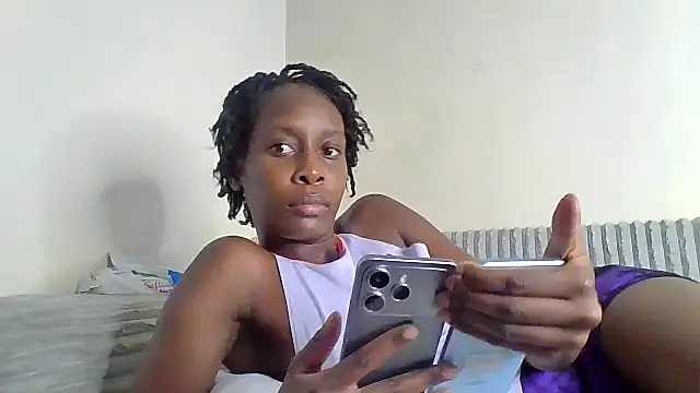 curvypetite online show from May 25, 9:26 am