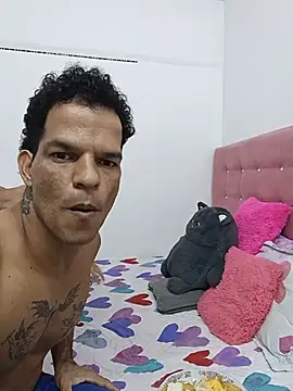 Ryan 04 online show from June 13, 1:09 pm