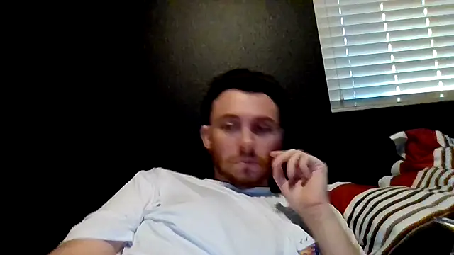 Snapshot of Tallhungcloudyyy chatting on May 22, 2:30 am Tallhungcloudyyy online show from May 22, 2:30 am