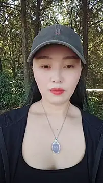 lylxili online show from June 12, 6:12 am