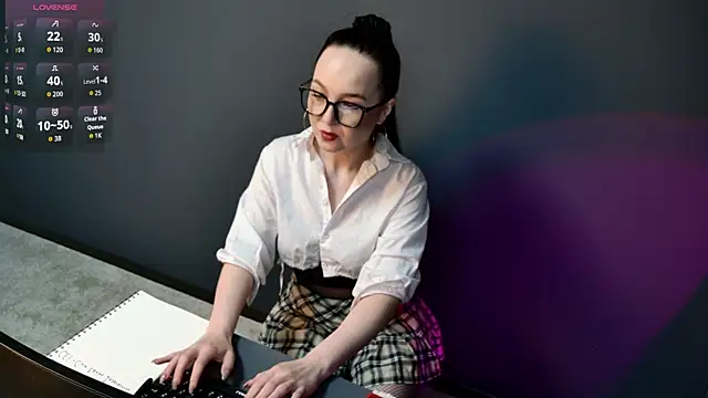 TishaSilverr online show from May 19, 8:09 am