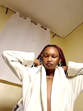 Sugarpie  online show from May 25, 2:39 am
