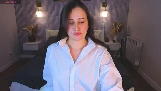 Snapshot of Elizabet_Colllins chatting on July 6, 9:06 am Elizabet Colllins online show from July 6, 9:06 am