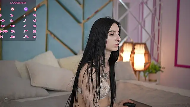 EmilyyMoon online show from June 29, 6:19 am