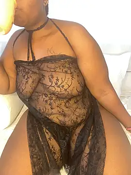 BIGMAMA011 online show from June 29, 9:37 am