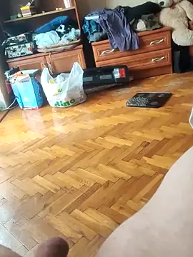 Mateusz2817cm online show from June 16, 8:17 am