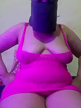 Snapshot of chirin_sexy chatting on July 15, 4:56 pm chirin sexy online show from July 15, 4:56 pm
