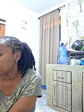 atara seren online show from May 22, 1:28 pm