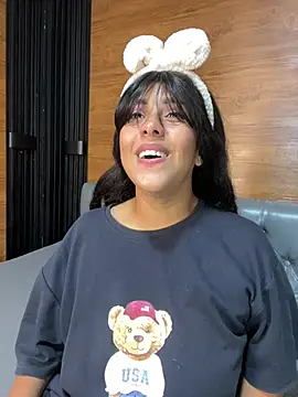 Alexia Lerner online show from July 8, 8:13 pm