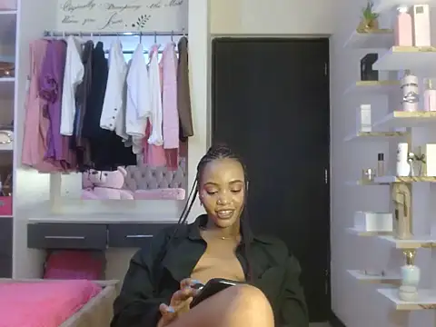 Snapshot of Sexy_Babydoll221 chatting on July 20, 10:39 am Sexy Babydoll221 online show from July 20, 10:39 am