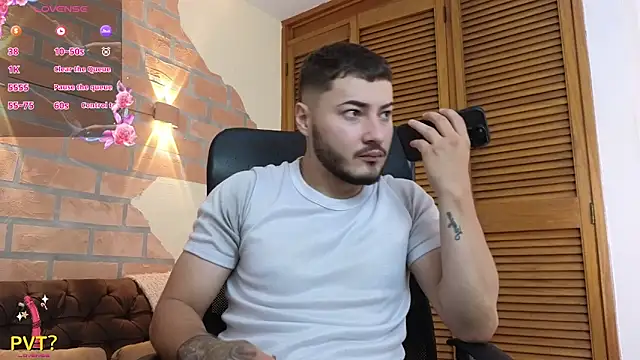 Brandon 01 online show from May 23, 7:29 pm