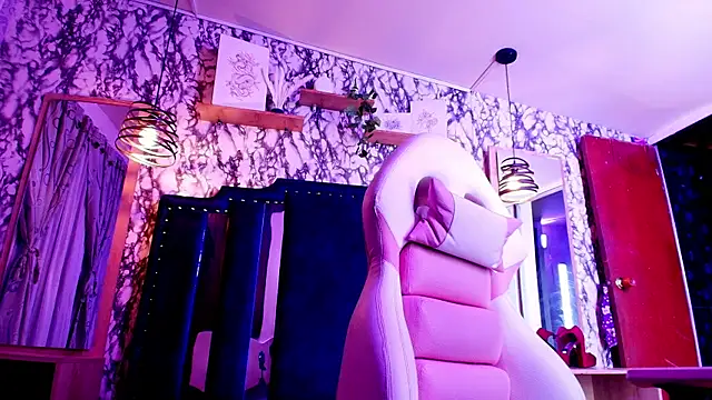 Queen Nyxx online show from June 27, 2:05 am