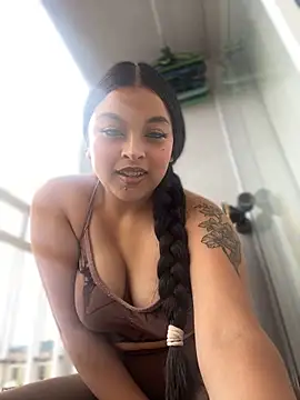 ChloeMilky online show from May 22, 7:41 pm