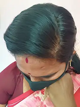 CuteTamizhachi online show from July 15, 3:45 am