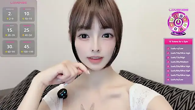 Elleeeee online show from July 11, 8:28 am