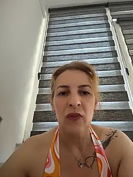 Snapshot of Hot-Milf4U chatting on July 14, 2:56 pm Hot-Milf4U online show from July 14, 2:56 pm