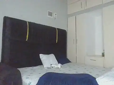 Arianna2176 online show from July 9, 12:53 pm