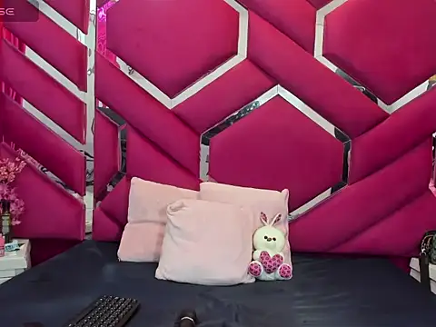 Emmy Sweet 69 online show from June 3, 1:36 pm