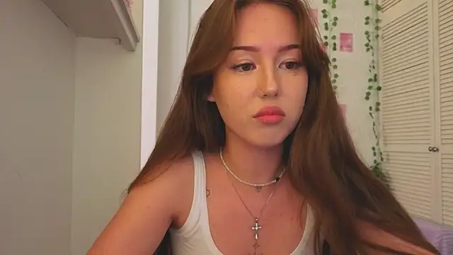 Snapshot of silver_grl chatting on July 8, 1:10 am silver grl online show from July 8, 1:10 am