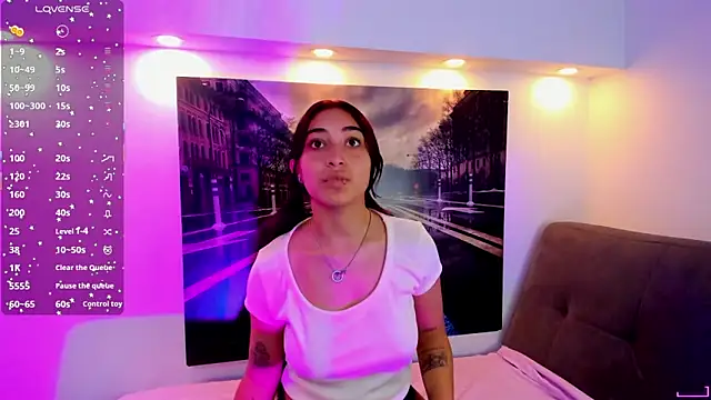 Nina-Mars online show from May 22, 4:23 pm
